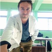 Profesor de inglés dicta clases de gramática inglesa y clases de español hablado y gramática española